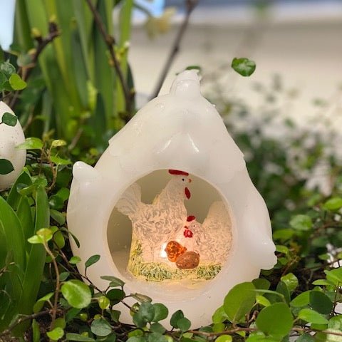 Poule de Pâques ouvert à Blanc Deluxe Homeart 1