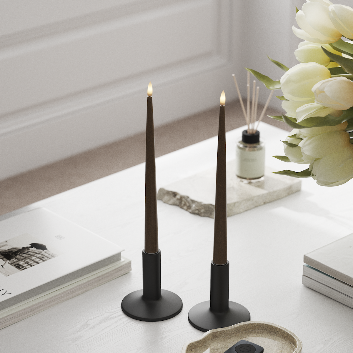 Deluxe Homeart LED Bougie effilée avec laque, 2 pièces 28 cm Caramel LED Bougie effilée 1