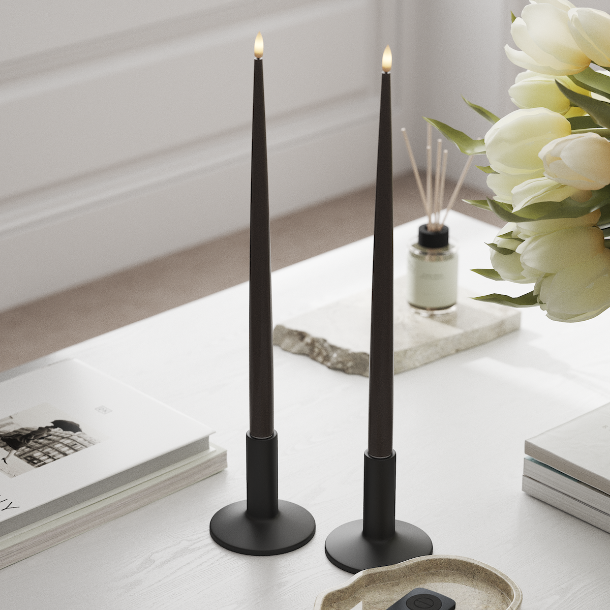 Deluxe Homeart LED Kertelys med Lak, 2 stk 38 cm Mokka LED kertelys 1