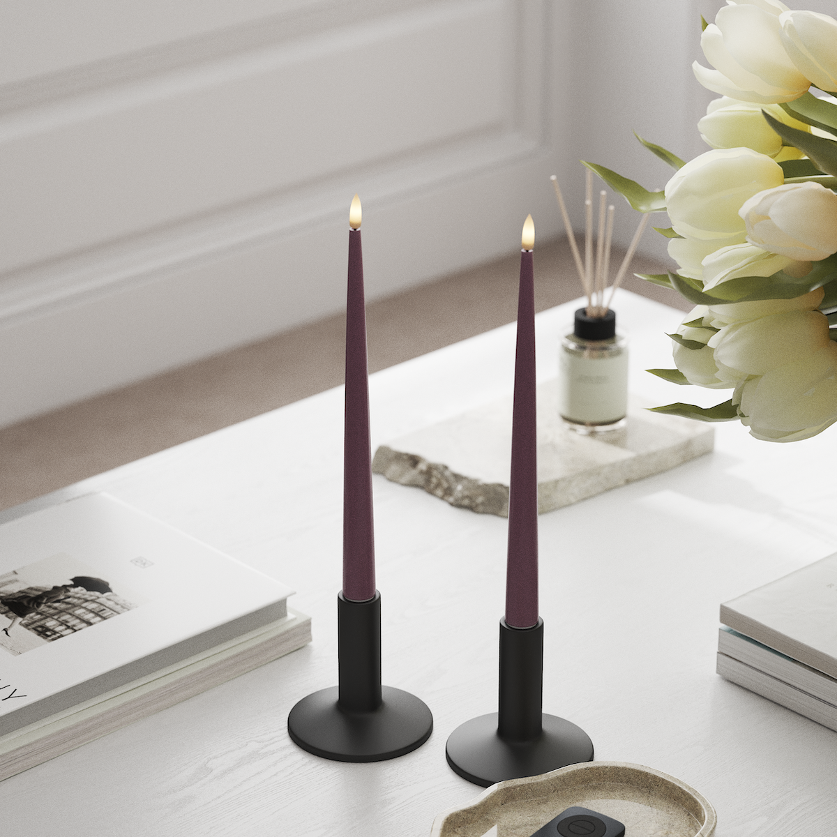 Deluxe Homeart LED Bougie effilée avec laque, 2 pièces 28 cm Violet clair LED Bougie effilée 1